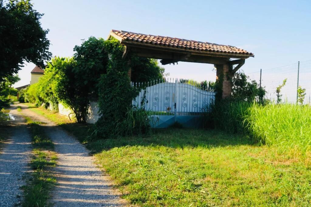 La Casa Nei Campi Villa Badia Pavese Luaran gambar