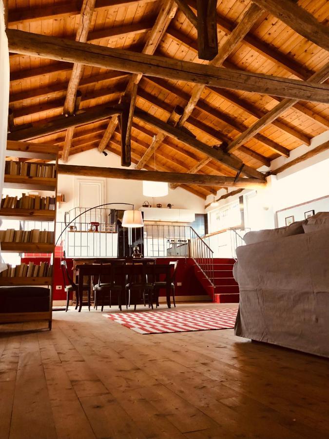 La Casa Nei Campi Villa Badia Pavese Luaran gambar
